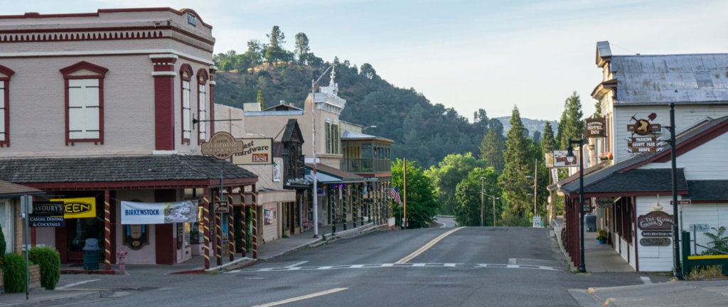 Trails & Taprooms in Mariposa County: A Spirited Weekend Getaway in 