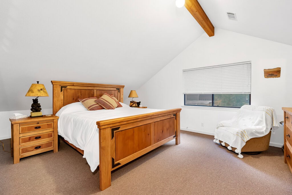 queen bed in loft